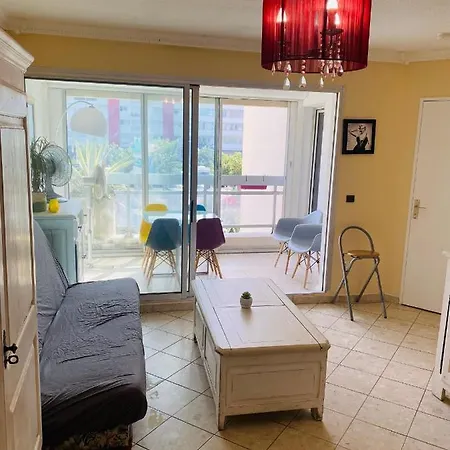 Logement Entier- Idealement Situe Apartment